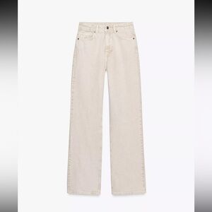 Zara NWOT Beige Straight-Leg Jeans